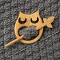 Brooch pin with woodenanimal pattern-Owl