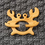 Brooch pin with woodenanimal pattern-Crab