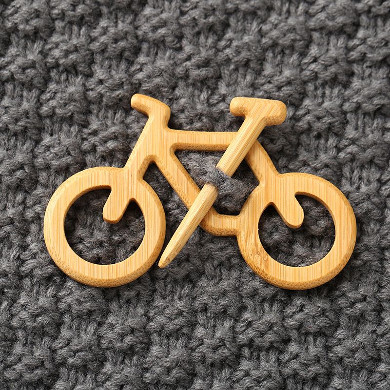 Brooch pin with woodenanimal pattern-Bicycle