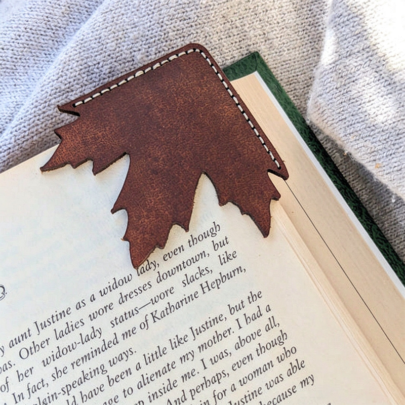 Creative Vintage Maple Leaf Bookmarks