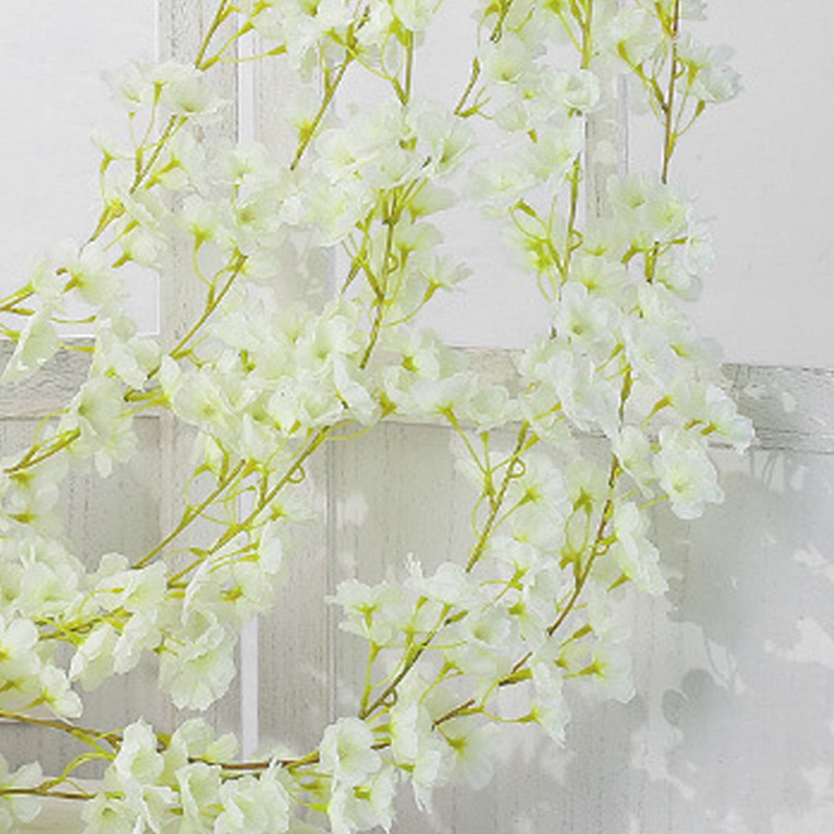 Artificial Flower Rattan Single 1.8m 135pcs Flowers Head Vivid Decorative Silk Plastic Hanging Fake Rattan for Decoration White