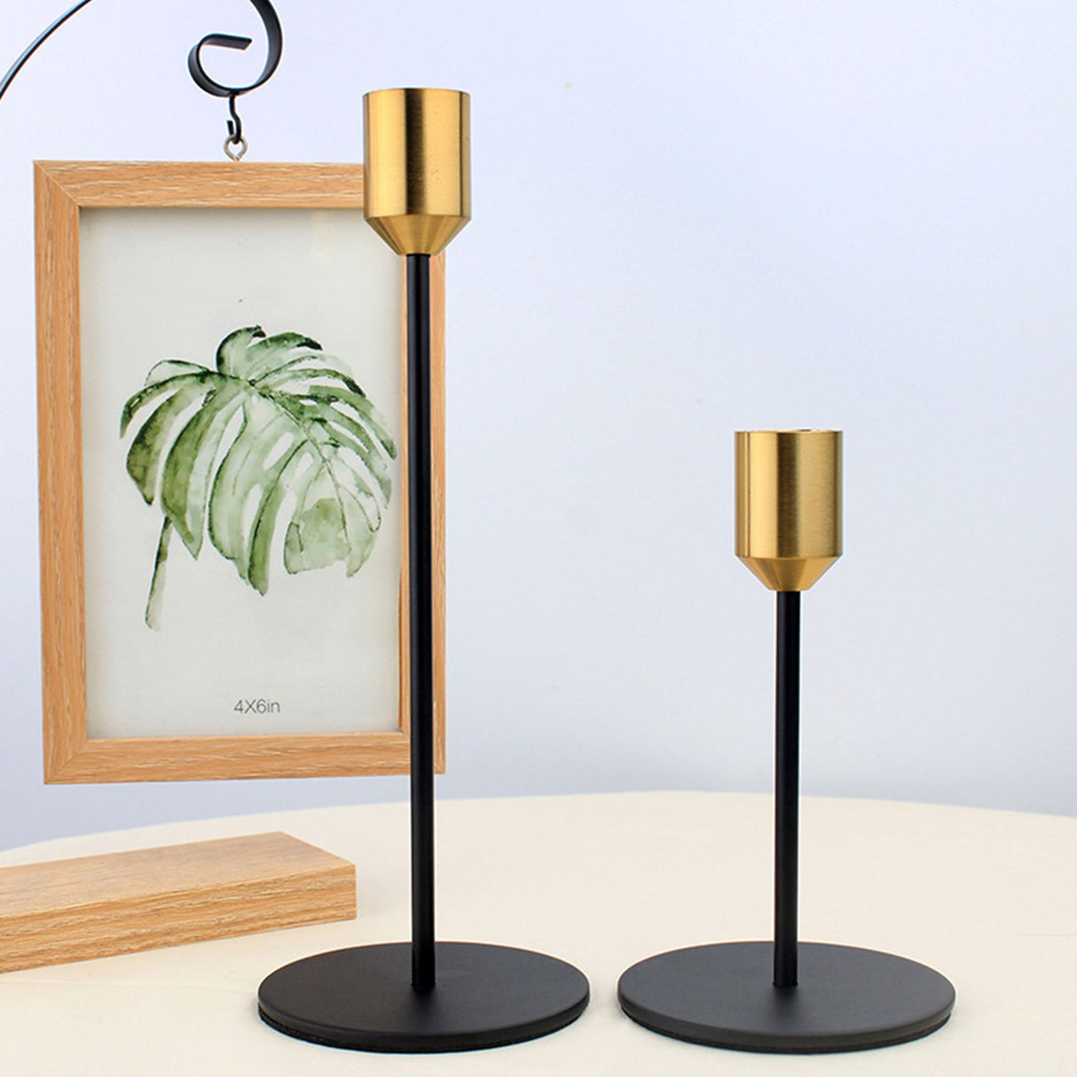 2 Pcs Metal Candle Holder Simple Modern Design Antique Black Candlestick Decoration for Home Wedding