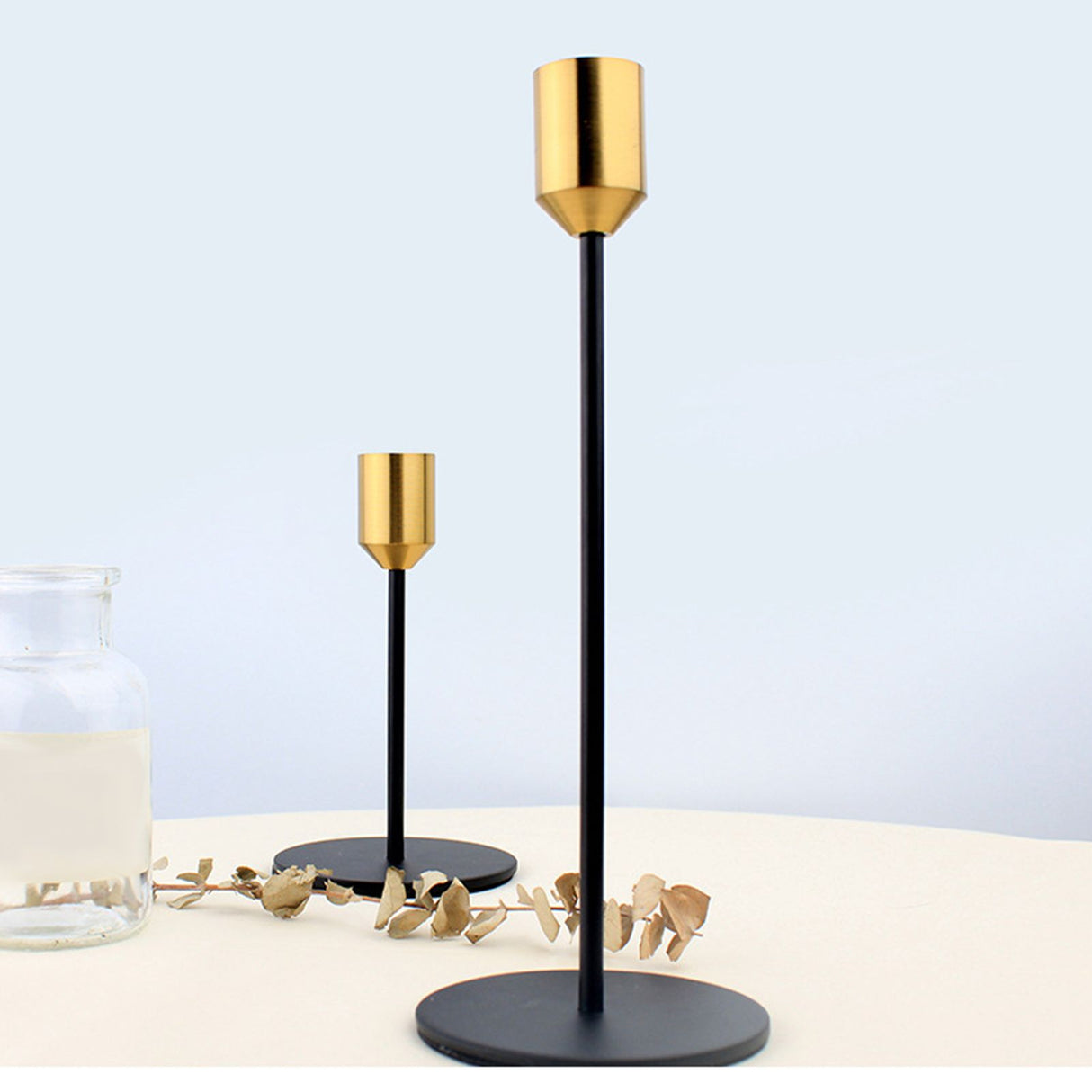 2 Pcs Metal Candle Holder Simple Modern Design Antique Black Candlestick Decoration for Home Wedding