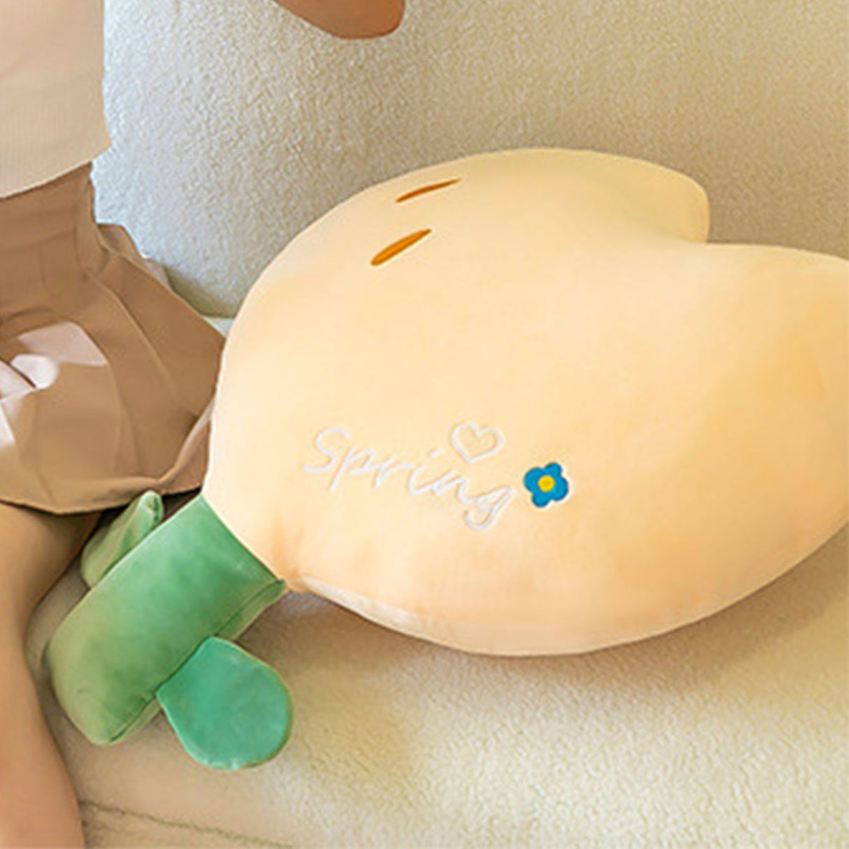 Flower Pillow Simulation Cute Cartoon Animation Flower Doll Sleeping Pillow Plush Toys Yellow L