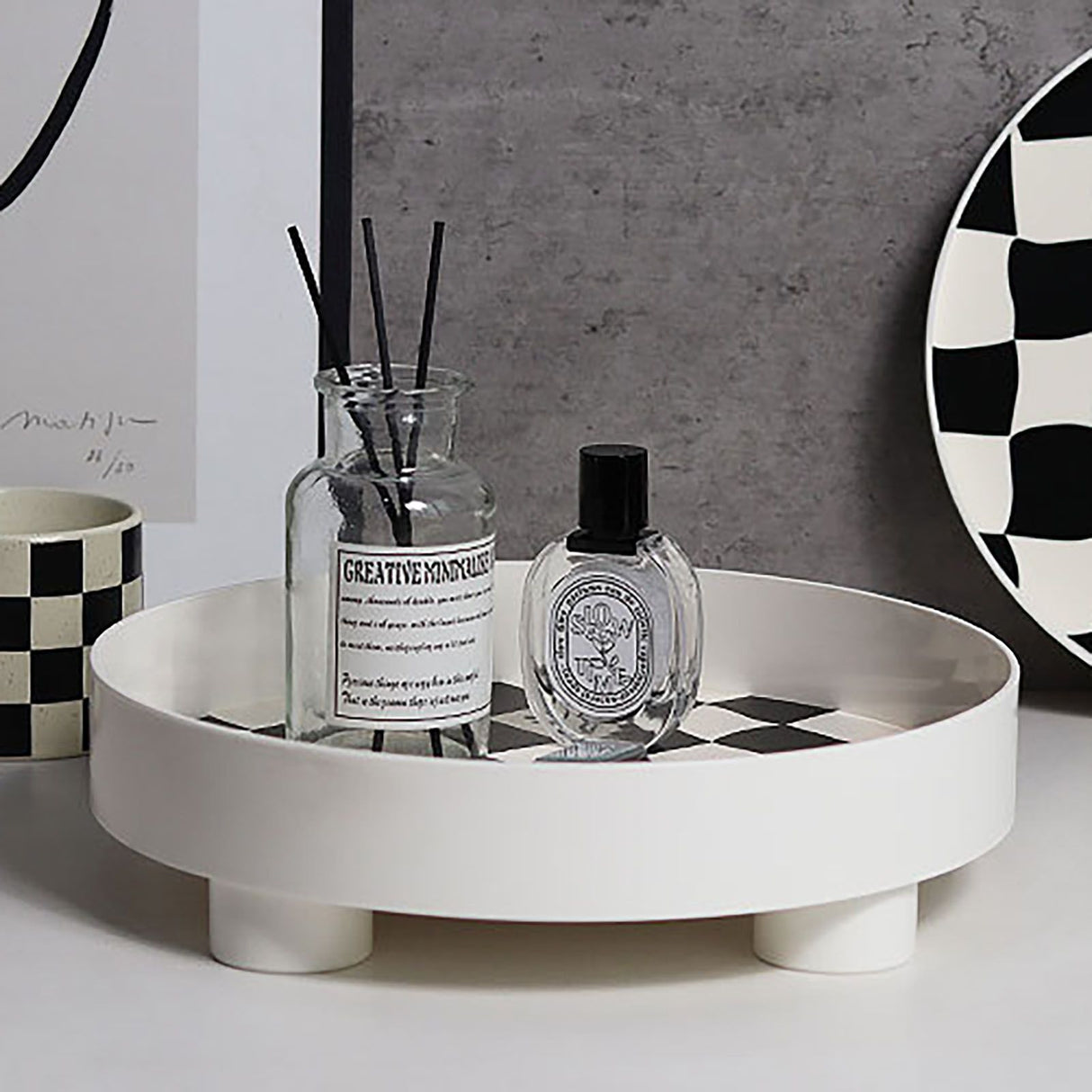 Round Storage Organizer Tray Checkerboard Design Plate Container Tray for Fruit Perfume Jewelry White, Large