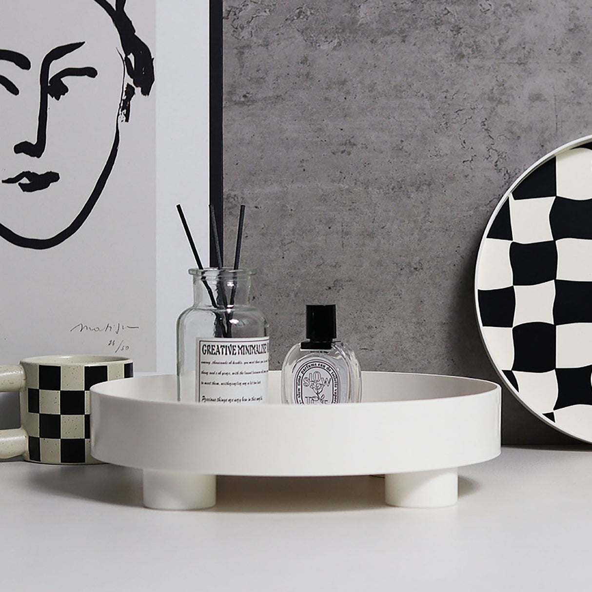 Round Storage Organizer Tray Checkerboard Design Plate Container Tray for Fruit Perfume Jewelry White, Small