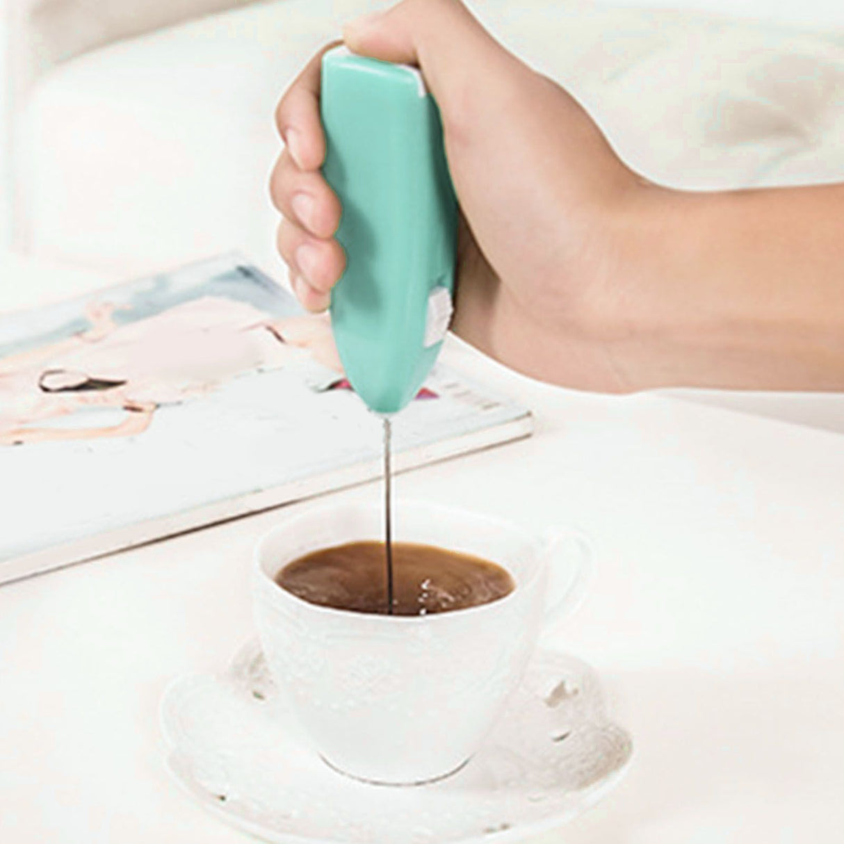 Cordless Electric Hand Mixer Battery Powered Small Plastic Metal Household Hand Mixer for Home Hotel Blue
