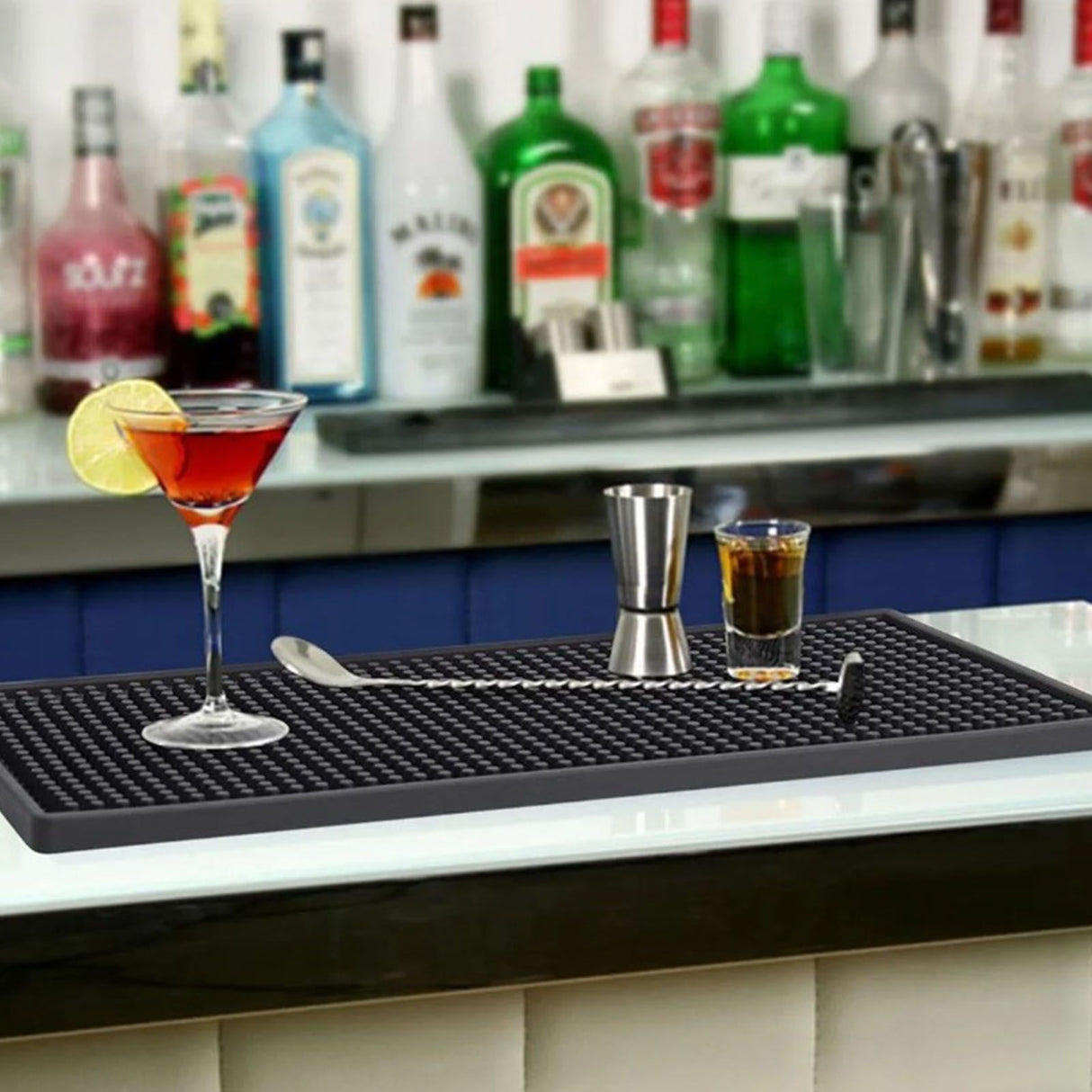 2 Pcs Bar Service Mat Black Waterproof Heat Insulating PVC Bar Countertop Spill Mat 45x30x1cm