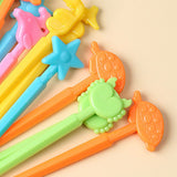 50 PCS Home Cartoon Fruit Fork Innovative Cute Animal Shape Plastic Children Bento Fruit Fork Set - Close-Up Angle