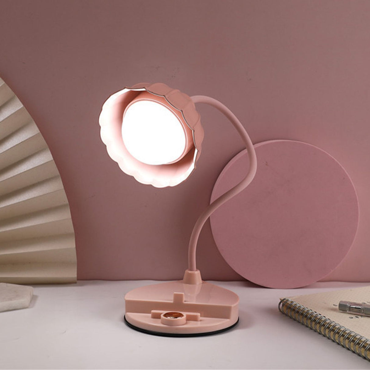LED Reading Light Plastic Flower Shaped Touch Sensitive USB Charging Folding Table Lamp for Bedroom Dormitory Pink