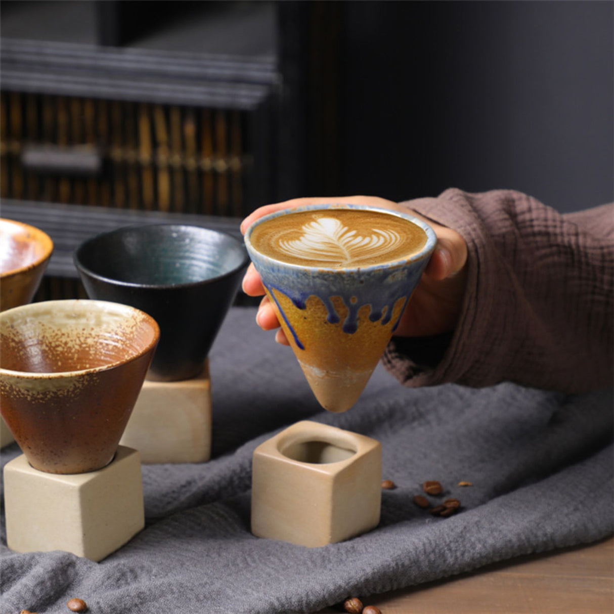 200mL Japanese Pottery Mug Coffee Mug Latte Cup with Base Ceramic Mug