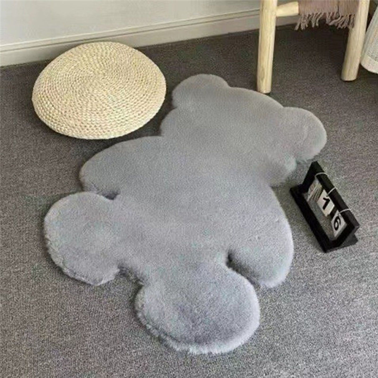 Cute Bedroom Rug Soft Bear Shaped Shaggy Floor Mat for Kids Teen Girls Room Floor Living Room Gray 45x60