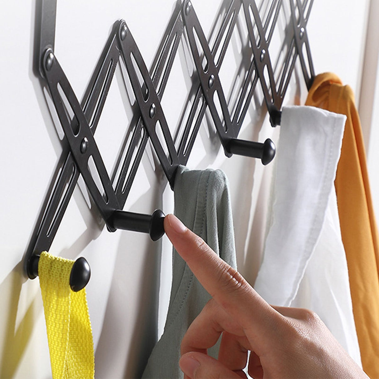 Over Door Hooks Expandable Stainless Steel Clothes Coat Rack for Bedroom Indoor 6 Hangers Black