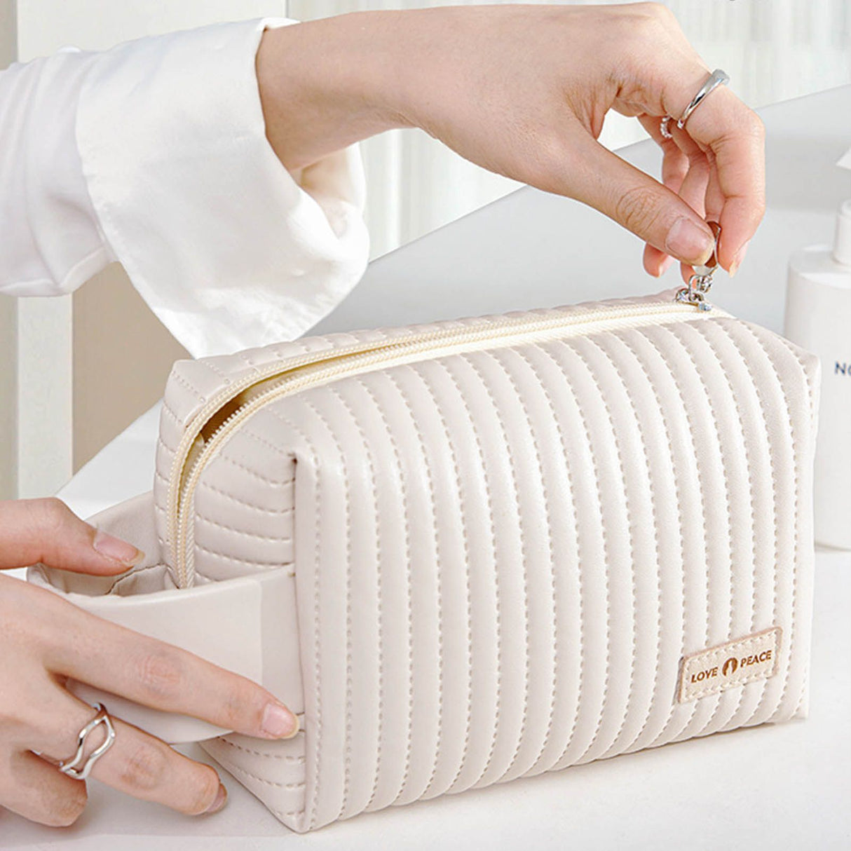 Makeup Cosmetic Bags with Handle Zipper Large Capacity Soft PU Leather Portable Travel Toiletry Bag Beige