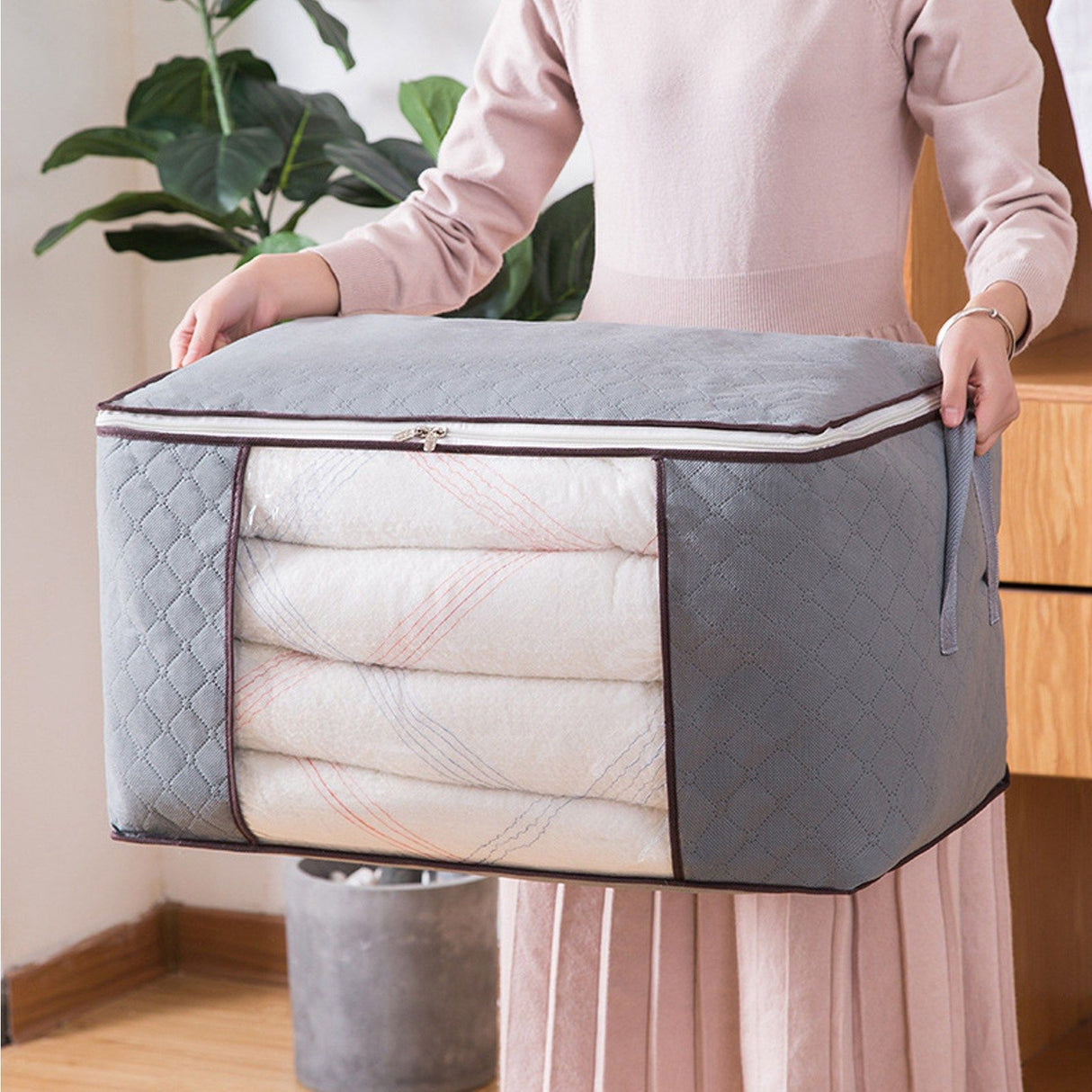 Clothes Storage Bag Large Capacity Foldable Clothing Moving Bag with Front Transparent Window