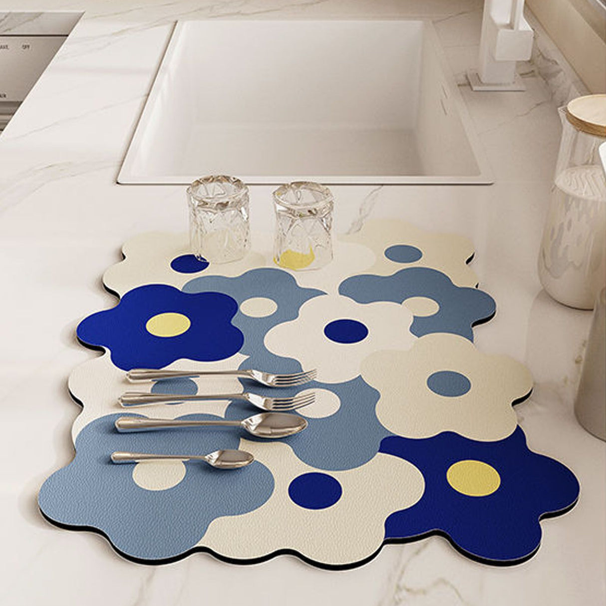 Kitchen Counter Dish Drying Mat Refreshing Cute Elegant Heat Resistant Absorbent Dishes Drain Mat Blue and White 11.8 X 15.7in