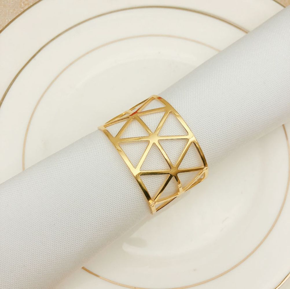 Pack of 6 Christmas Napkin Rings Gold Metal Napkin Ring Napkin Buckles for Wedding Party Dinner Anniversary Table Decoration