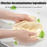 Portable Stain Remover Roller Ball Cleaner Clothes Stain Remover Effectively Remove All Kinds of Stains Quick Decontamination - Low Angle