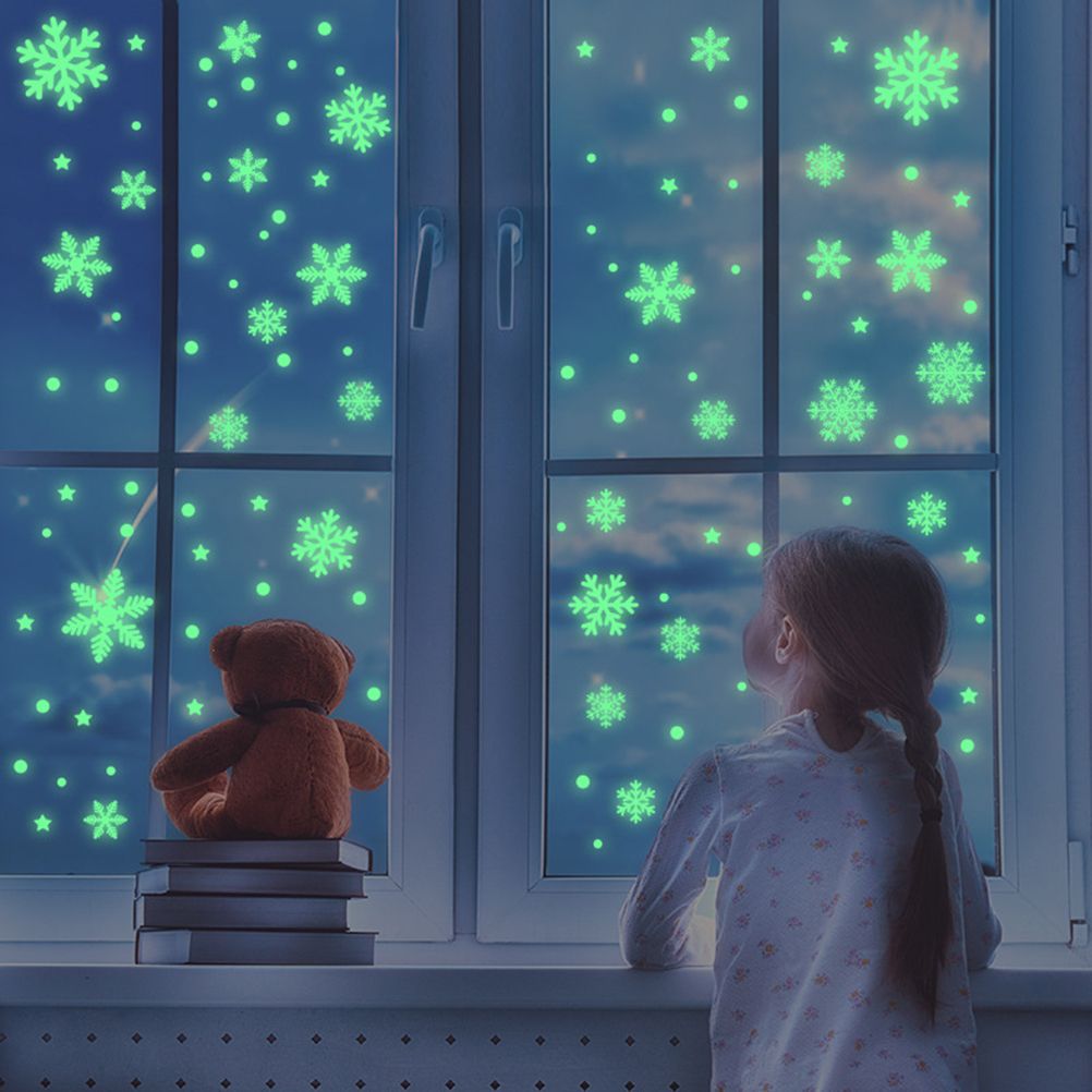 in The Dark Christmas Snowflake Sticker Xmas Self Adhesive PVC Wall Decals Stickers Luminous Stickers for Wall Door Window Ceiling