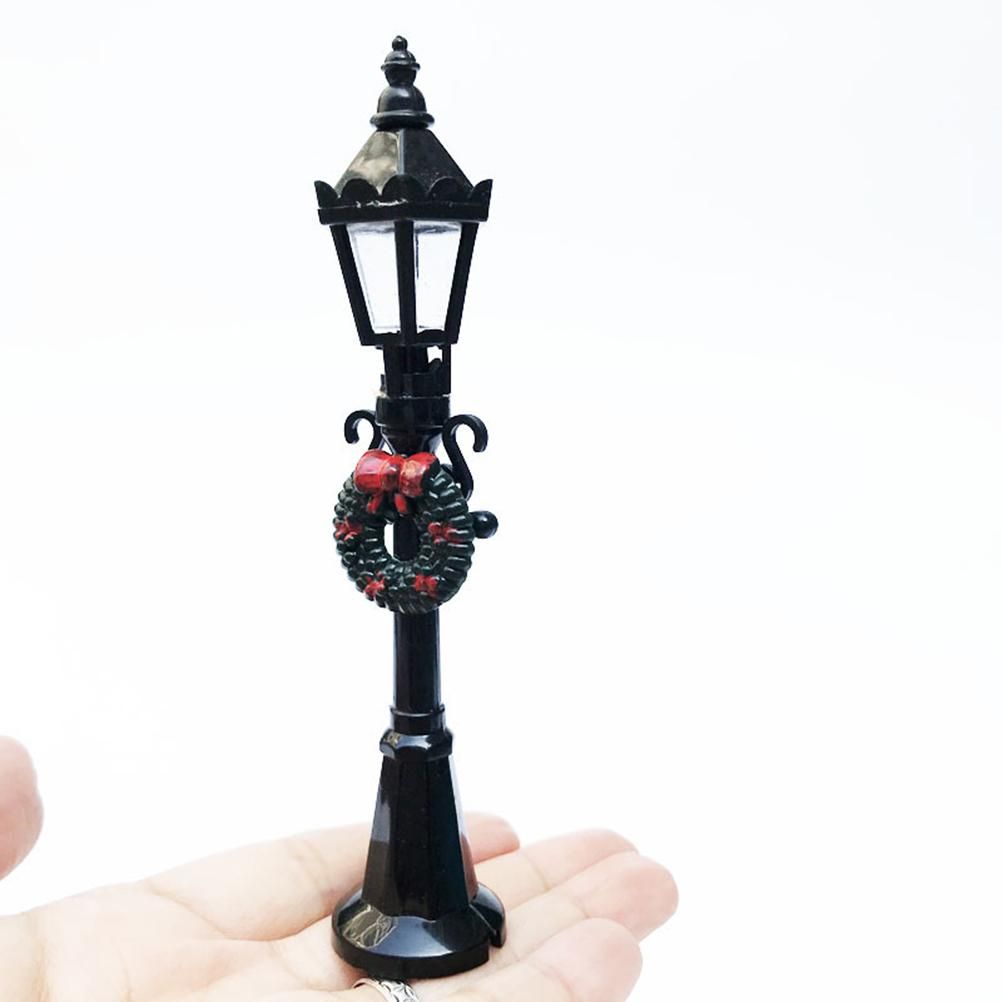 2Pcs Miniature Christmas Street Lamp Post Park Bench Seat Mini Street Light Model Dollhouse Xmas Village Pathway Fairy Garden Accessories