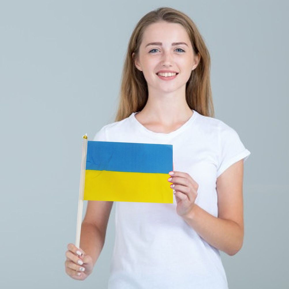 100Pcs Ukraine Hand Held Flags 21*30cm Ukrainian National Mini Stick Flags Party Festival Parades Parties Decor