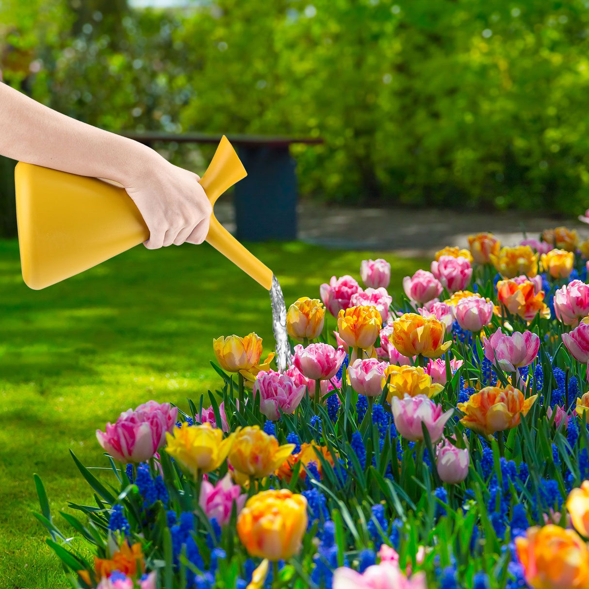 1.5L Creative V Shaped Watering Cans Home Gardening Watering Sprinkler Spray Cans