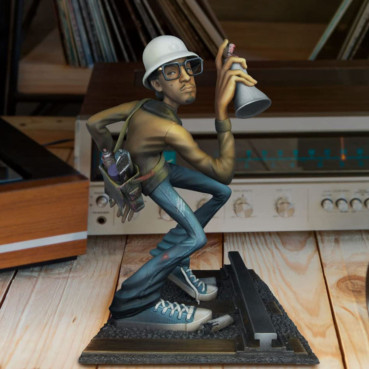 Hip Hop Elements Sculpture Artist Statue DJ Break Dance Modeling Resin Sculpture