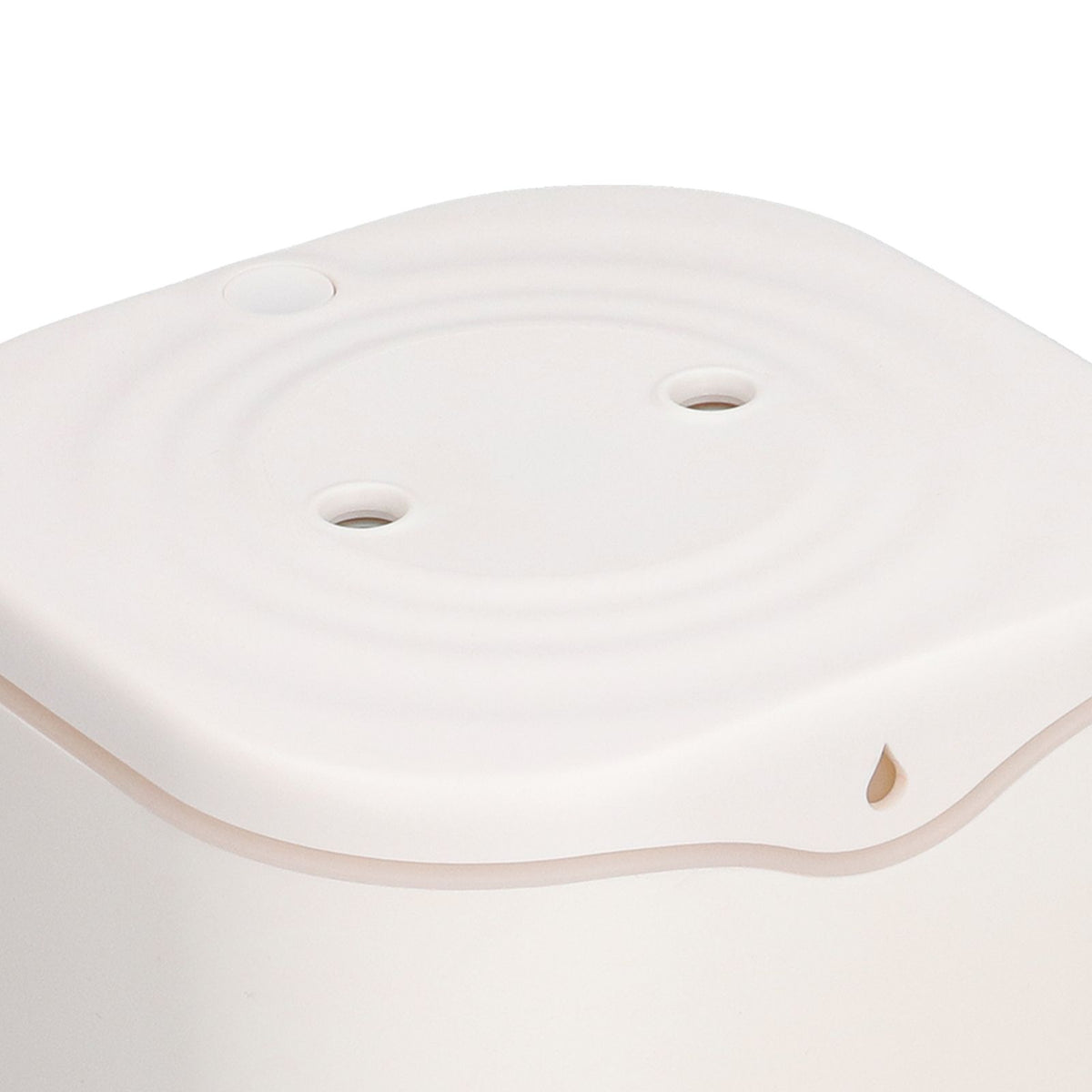 Double Spray Air Humidifier 2L Mini Silent Aroma Diffuser USB Powered for Home Bedroom Office White
