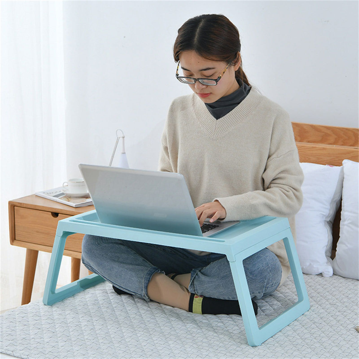 Laptop Bed Tray Table Portable Lightweight Mini Picnic Table for Laptop Working Writing Blue