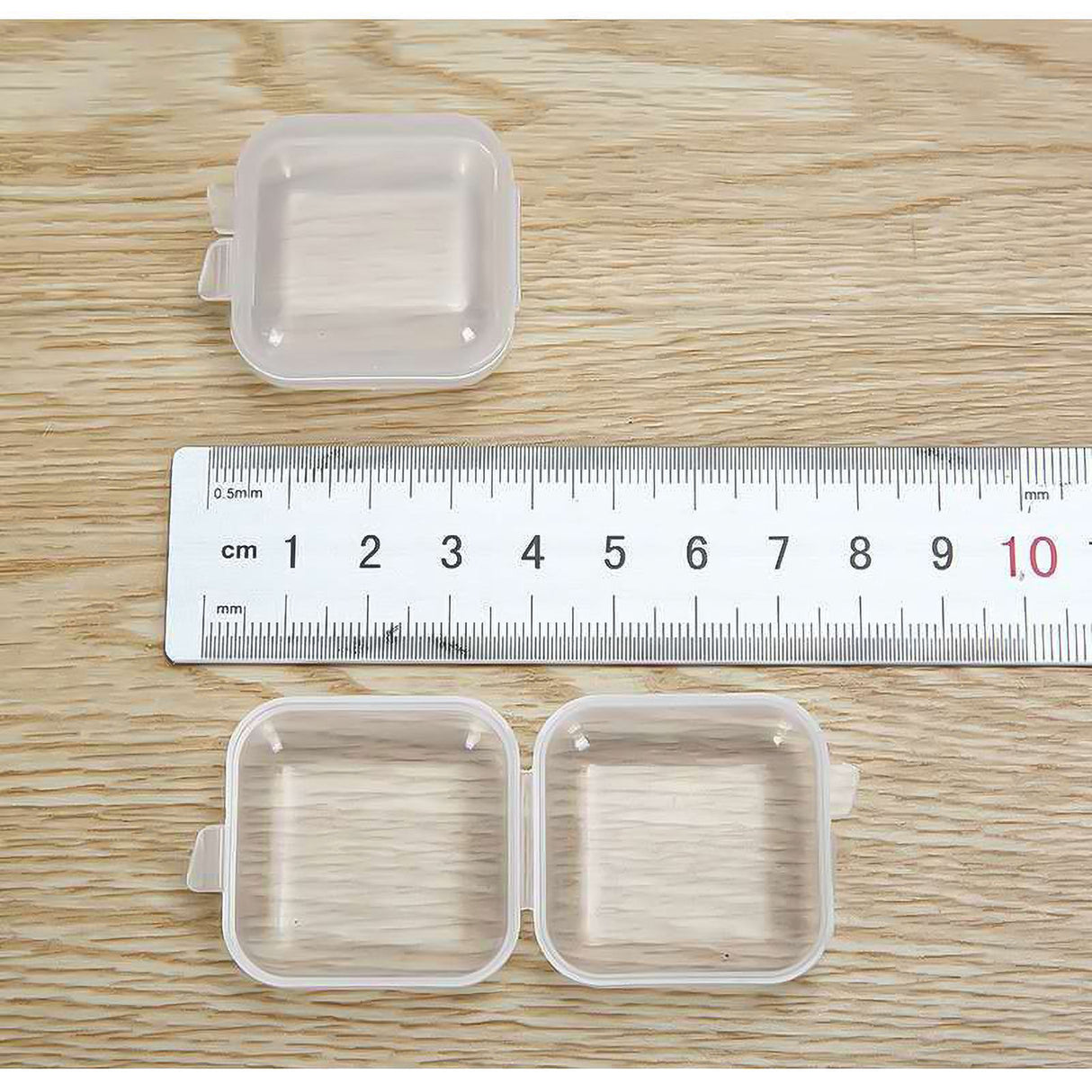 Small Clear Box Transparent Sturdy Durable PP Glossy Surface Wide Application Bead Box for Jewelry Pills Earplug