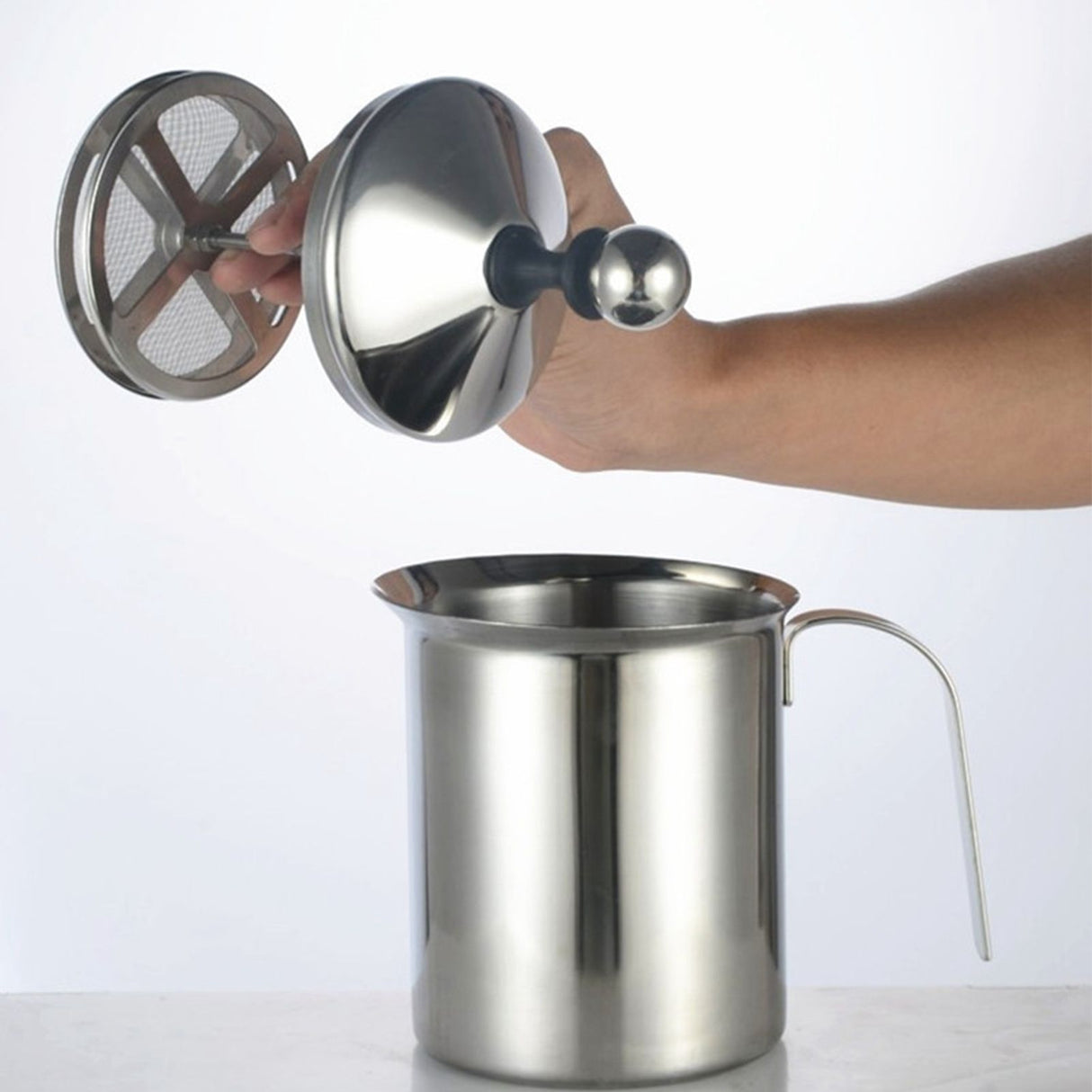 400cc Manual Milk Creamer Frother Double Layer Filter Stainless Steel Heatable Easy Clean with Handle