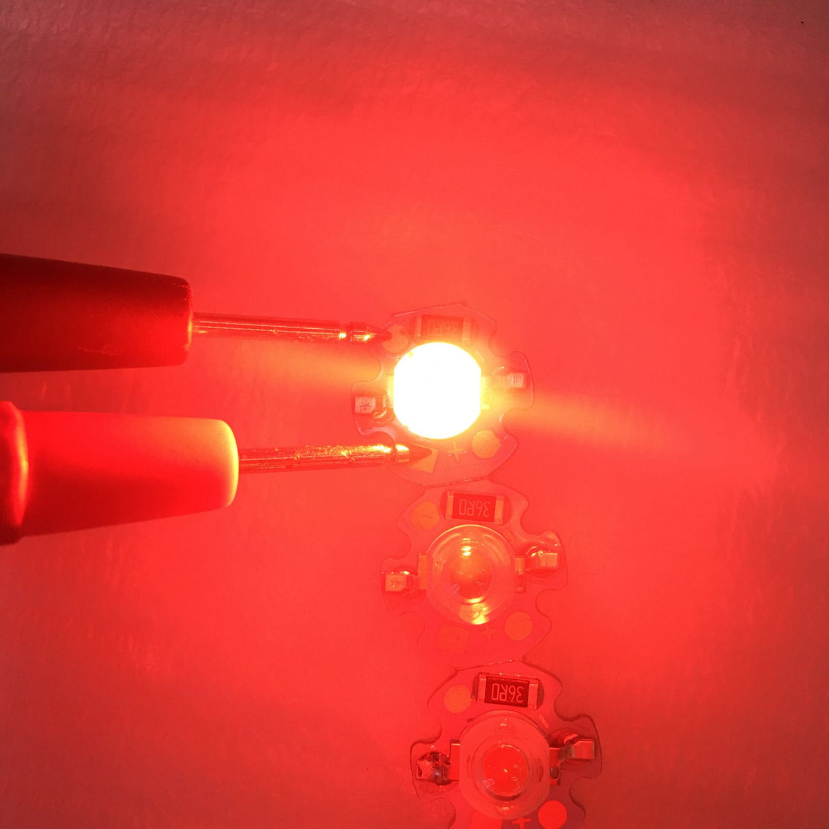 LED Chip Bulb High Brightness Energy Saving DIY Lamp Beads with Aluminum Plate for 1W 12V Headlights Cabinet LightsRed Light
