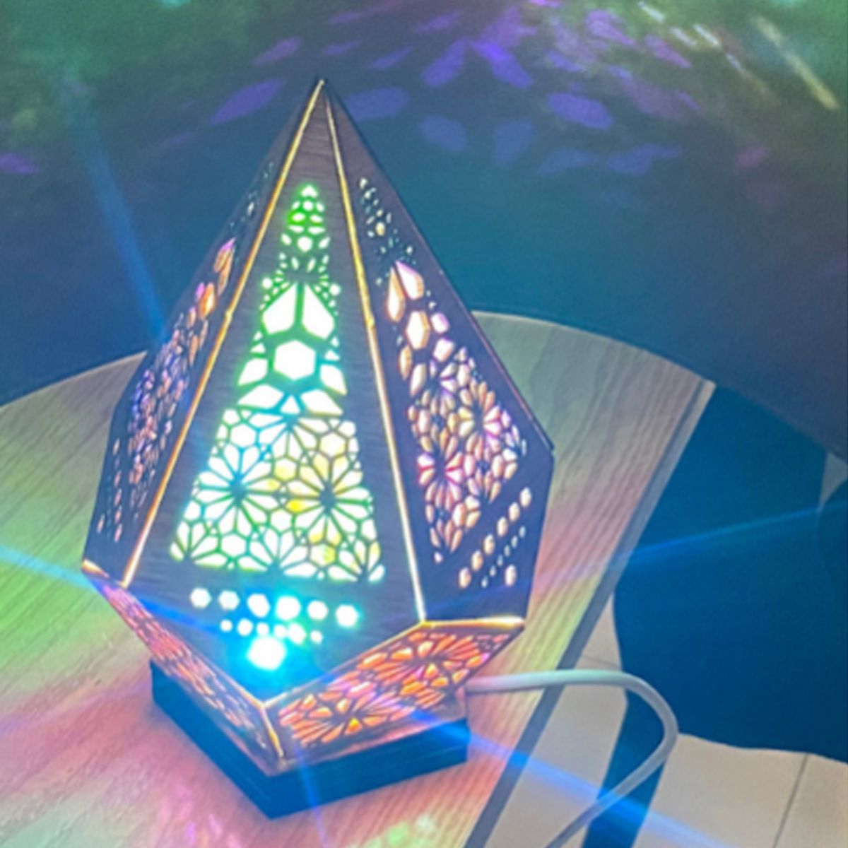 Floor Lamp Bohemian Style USB Wooden Floor Lamp Modern Geometric Light for Living Room Bedroom