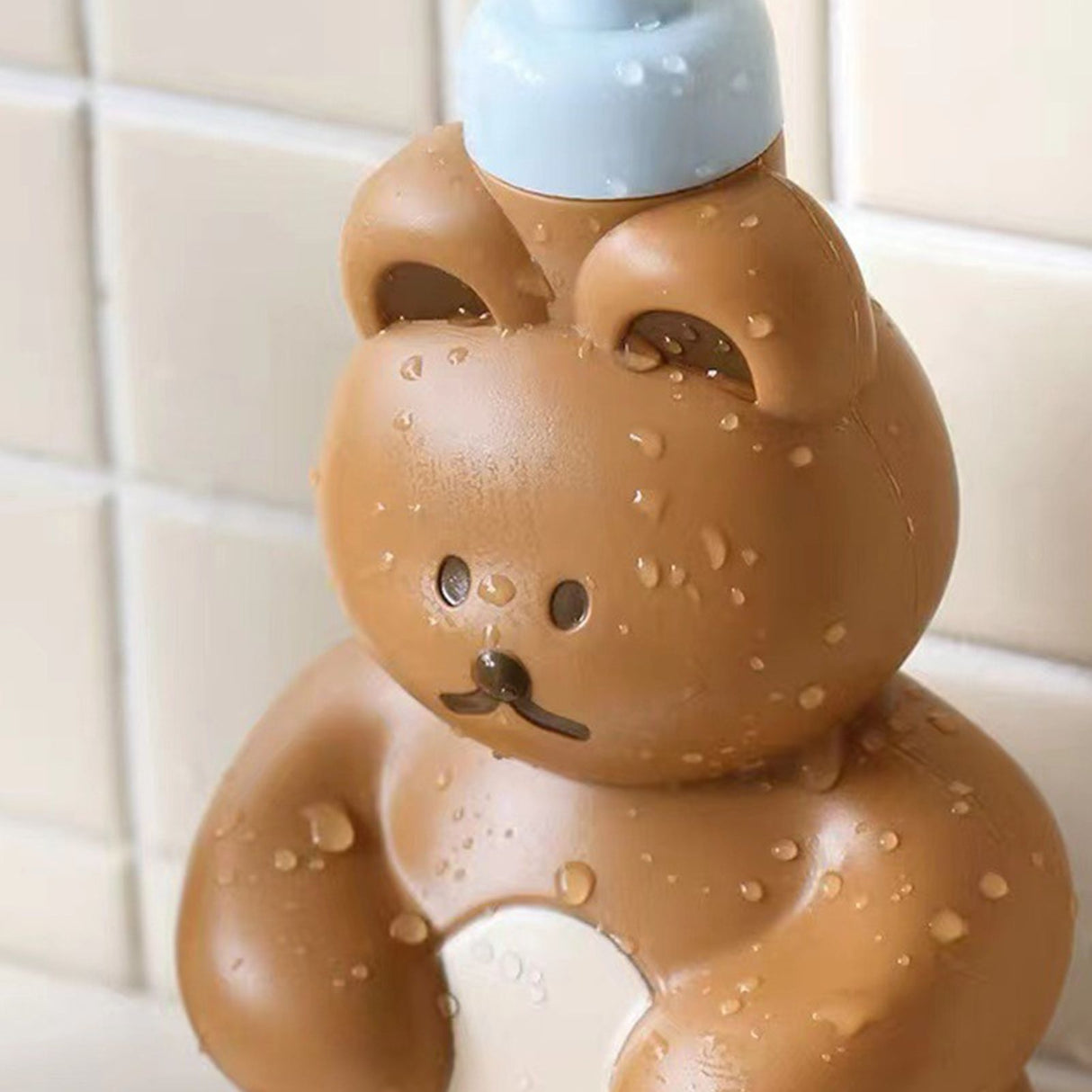 Foam Pump Bottle Cute Bear Shape Large Capacity Foaming Soap Dispenser Bottle for Facial Wash Body Wash Hand Soap Chocolate