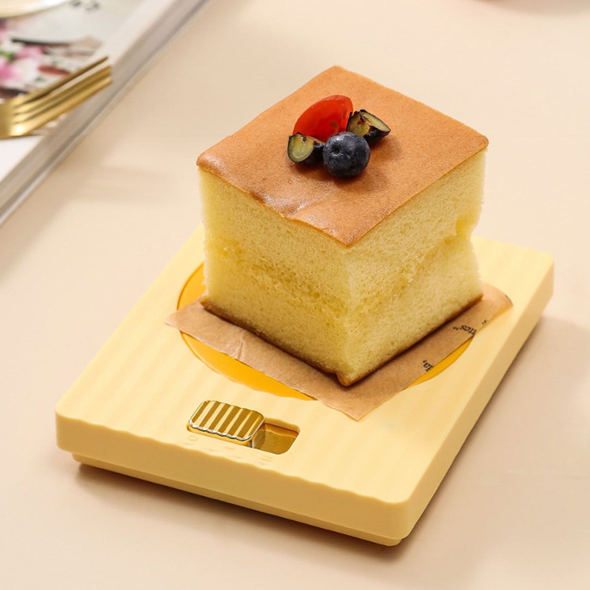 Mug Warmer 2 Temperature 2 Modes Adjustable Constant Temperature USB Beverage Warmer For Egg Cake Wet Towels 220V Yellow