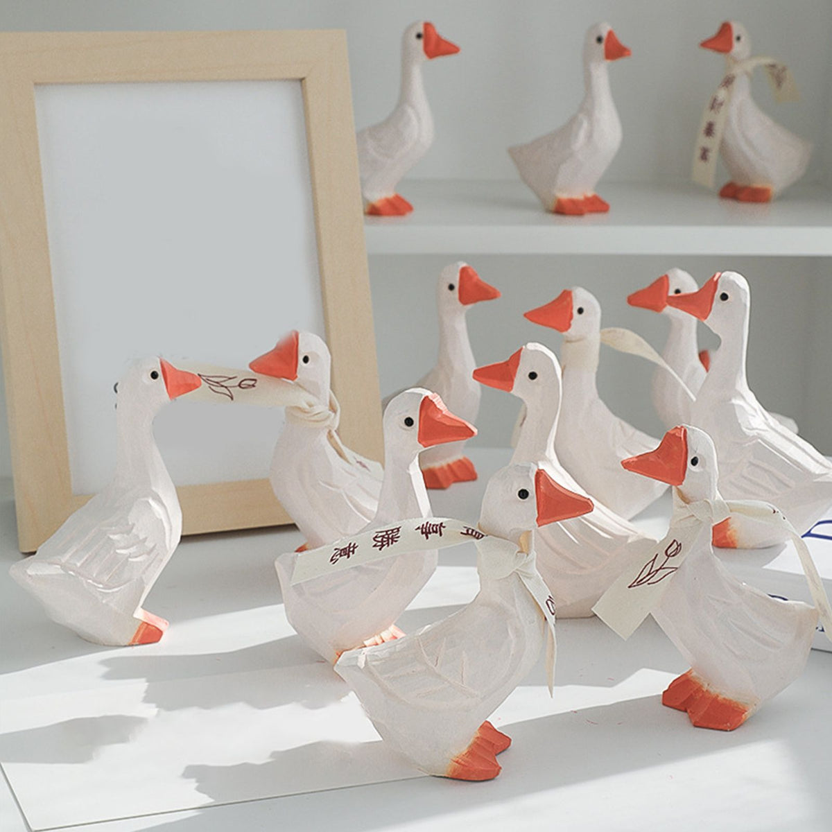 White Duck Ornaments Gypsum Lifelike Duck Figurine Decoration for Home Shooting Props