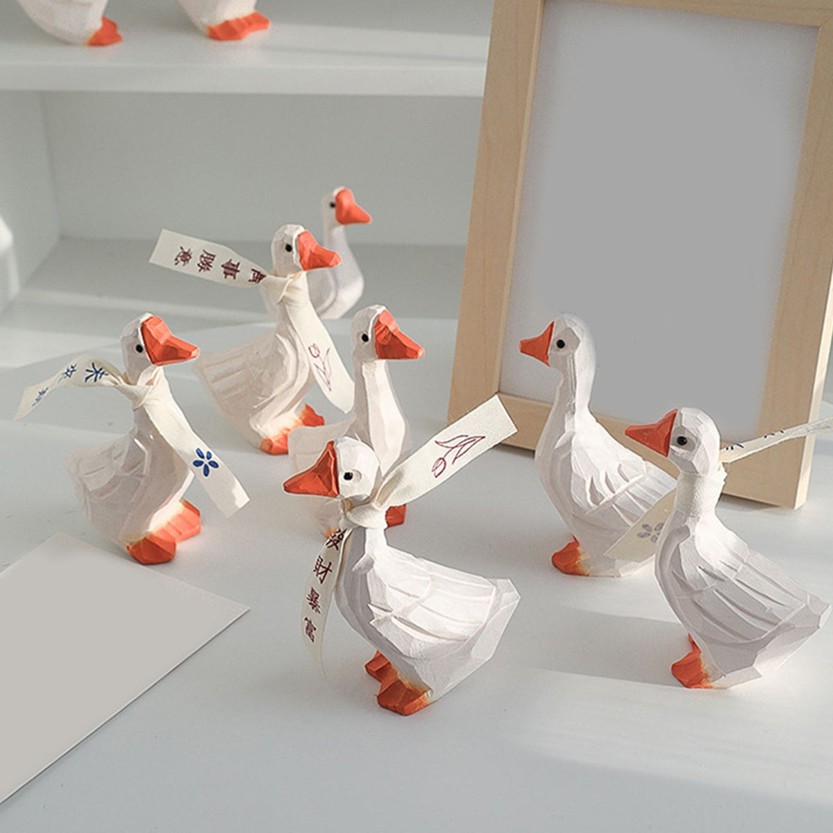 White Duck Ornaments Gypsum Lifelike Duck Figurine Decoration for Home Shooting Props