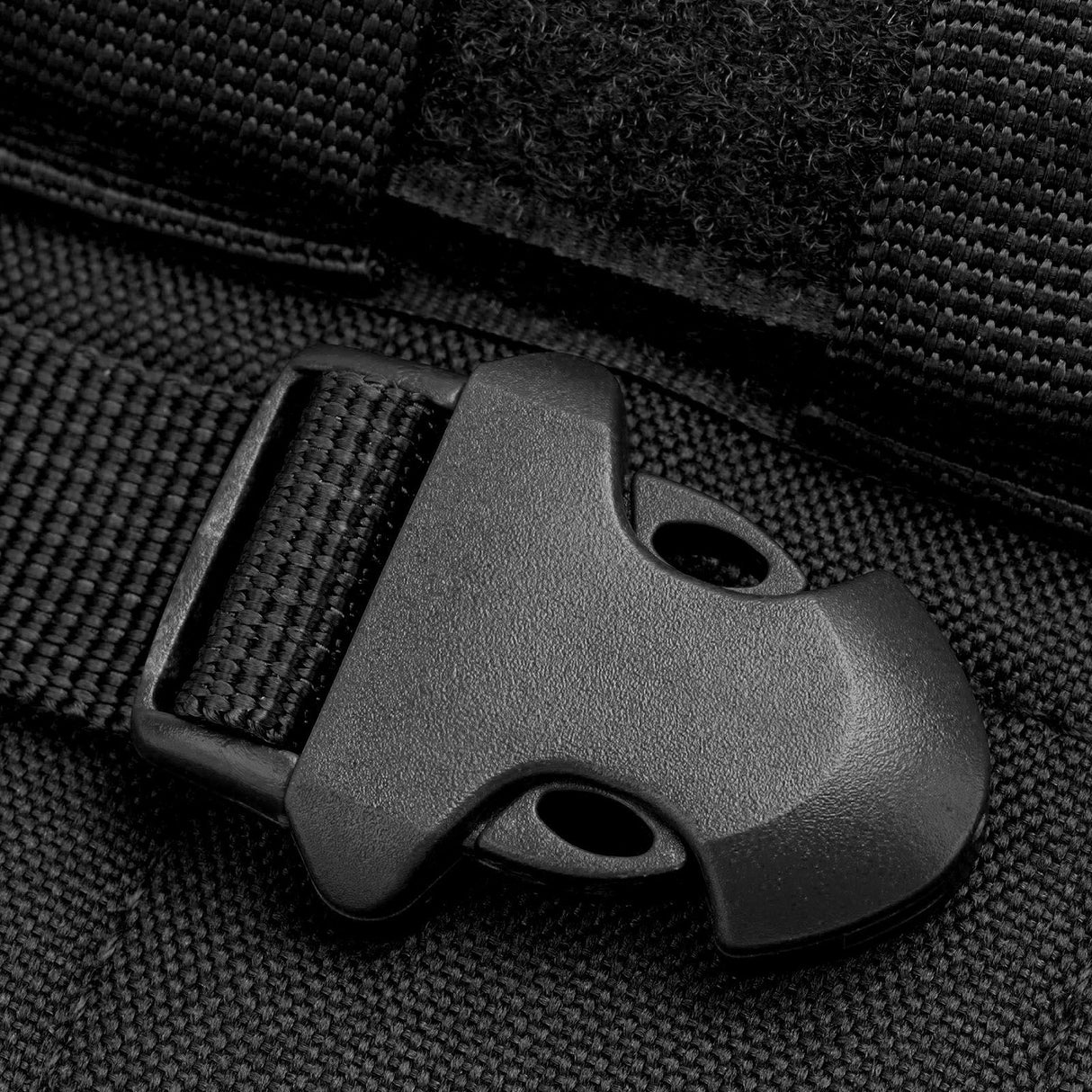 Concealment Holster Nylon Hip Holster with Adjustable Belt for MOLLE for Outdoor Training Camping Black