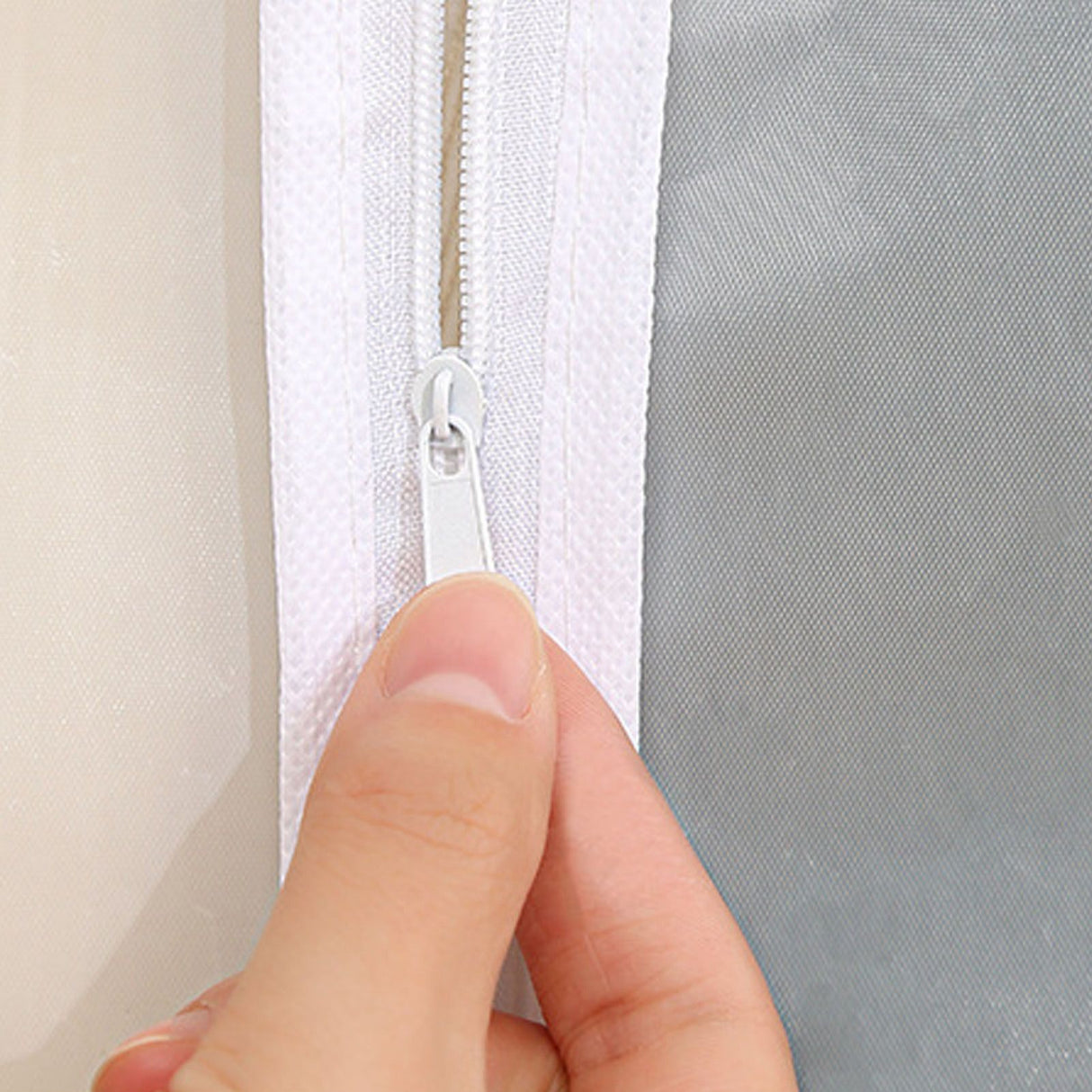 Large Garment Cover Transparent Easy To Install Hanging Clothes Storage Bag Clothes Dust Cover with Hook and Loop
