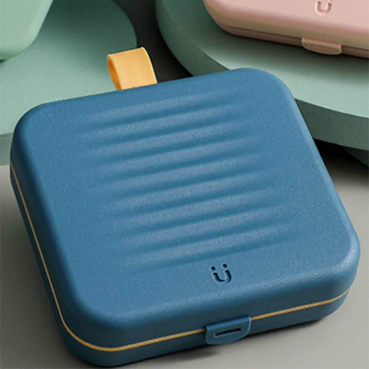 Magnetic Suction Sewing Box Portable Small Double Layer Magnetic Sewing Box Kit for Home Dormitory Travel Blue
