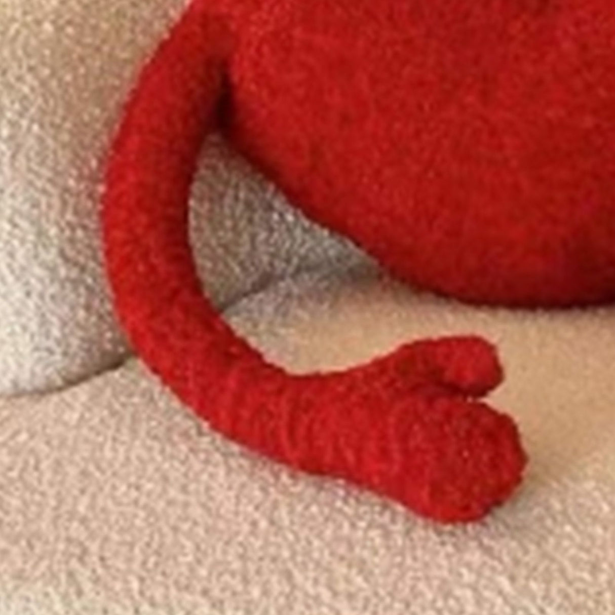 Red Heart Pillow Cartoon Plush Soft Comfortable Heart Shaped Pillow Toy Decoration for Living Room Bedroom Office Symmetrical On Both Sides