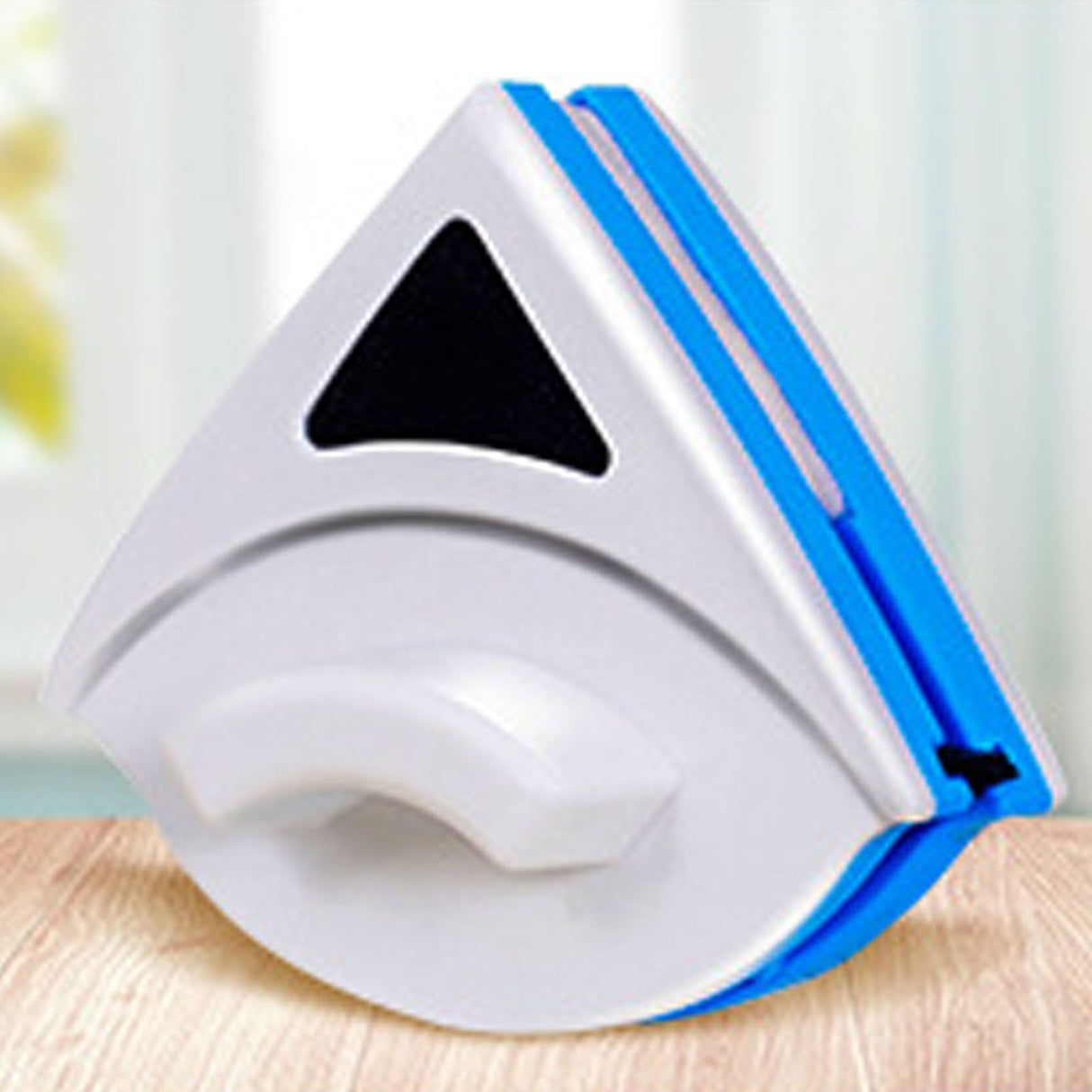Magnetic Window Cleaner Blue Triangle Shape Single Sided Magnetic Glass Wiper Washing Brush Tool P3‑8mm