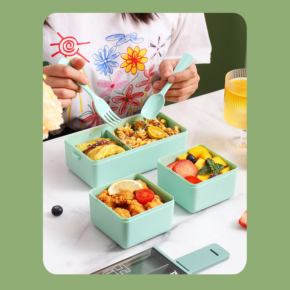 Bento Box Two Layers Green with Divider Food Grade Plastics Microwave Safe Lunch Container for Picnic