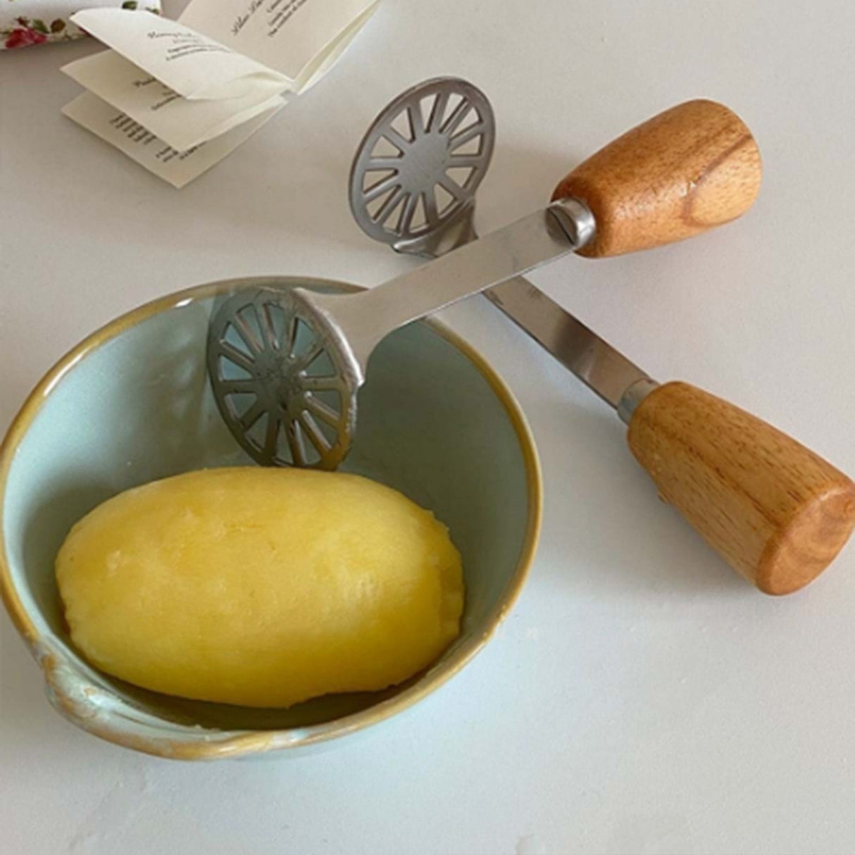 Potato Masher 304 Stainless Steel Potato Smasher Kitchen Tool Metal Mashing Utensil for Potato Beans