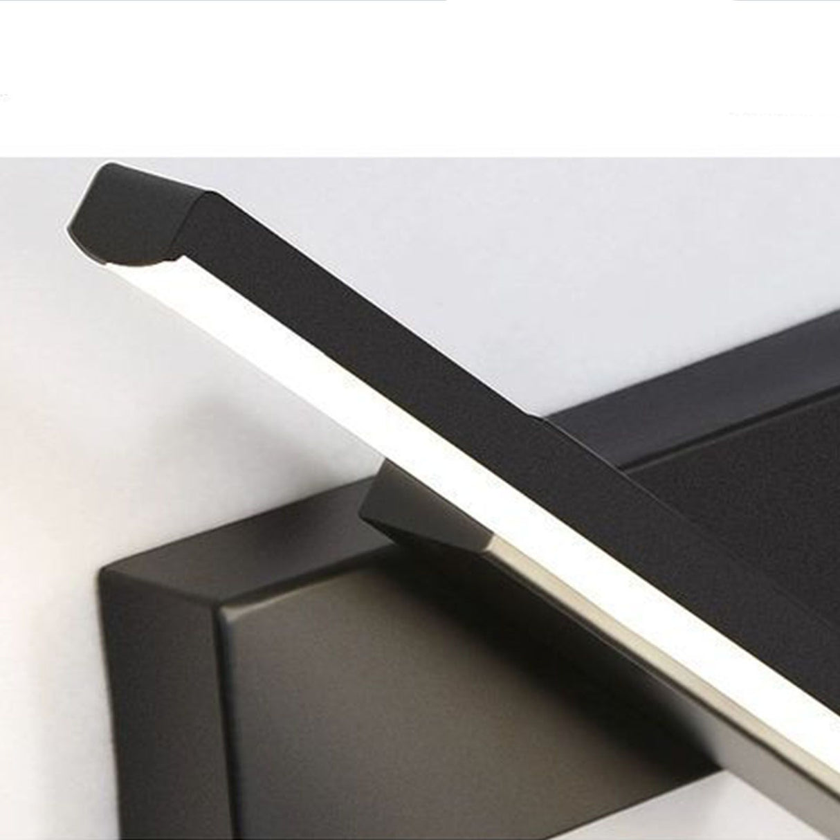 Bedroom Rotating Wall Lamp Iron Shell High Temperature Baking Surface Anti Corrosion Bedside Lamp for Home Warm Light Black