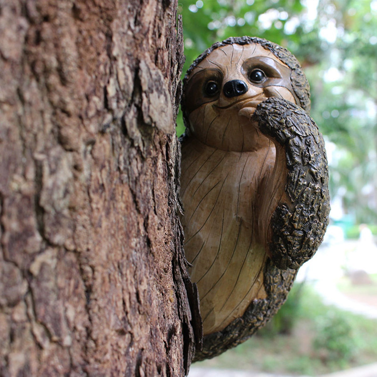 Garden Peeker Sloth Sculptures Lovely Innovative Simulation Resin Waterproof Lasting Tree Hugger Peeker Statue