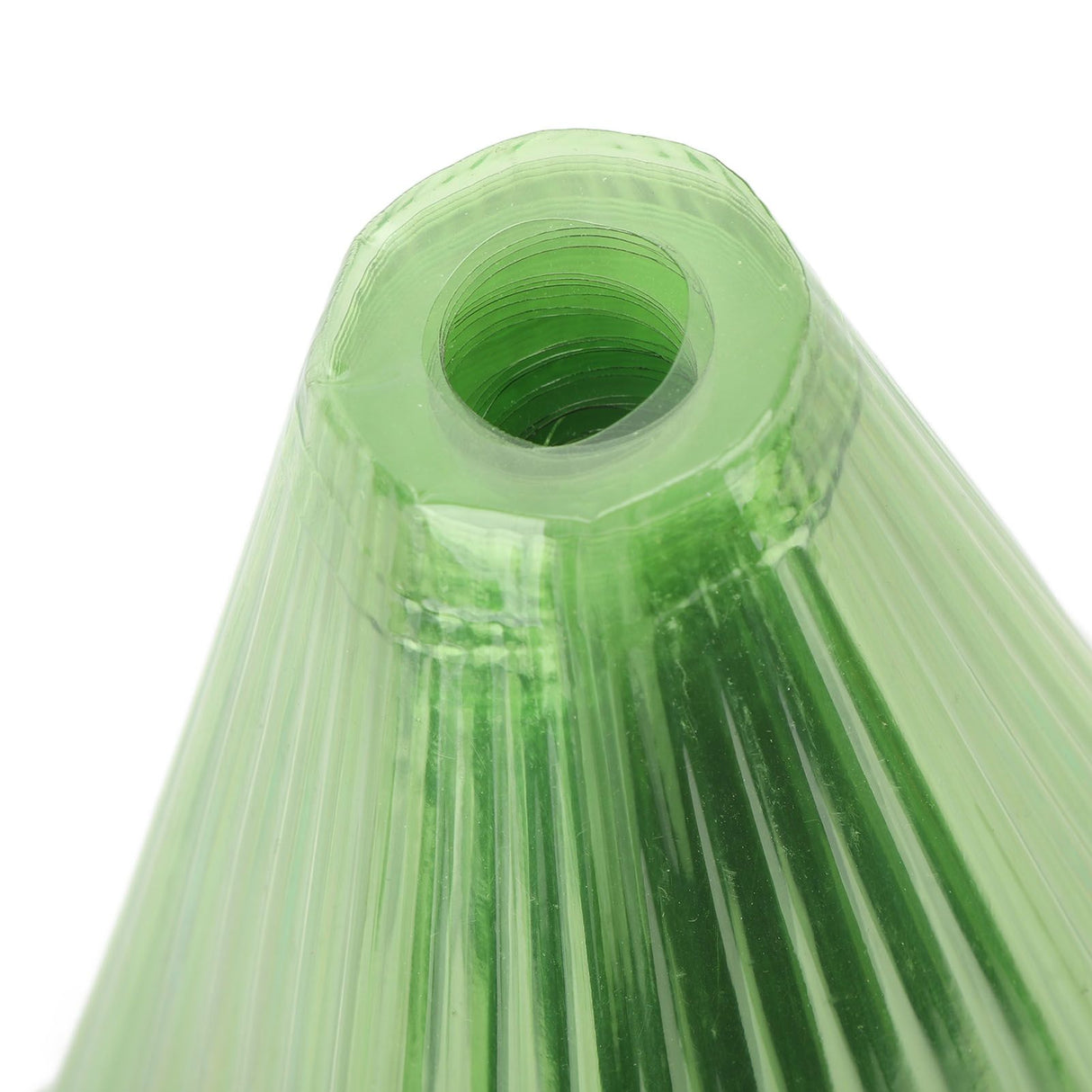 30PCS Bell Plant Protectors Ventilate Plastic Effective Protection Reusable Bell Plant Cover for Plants
