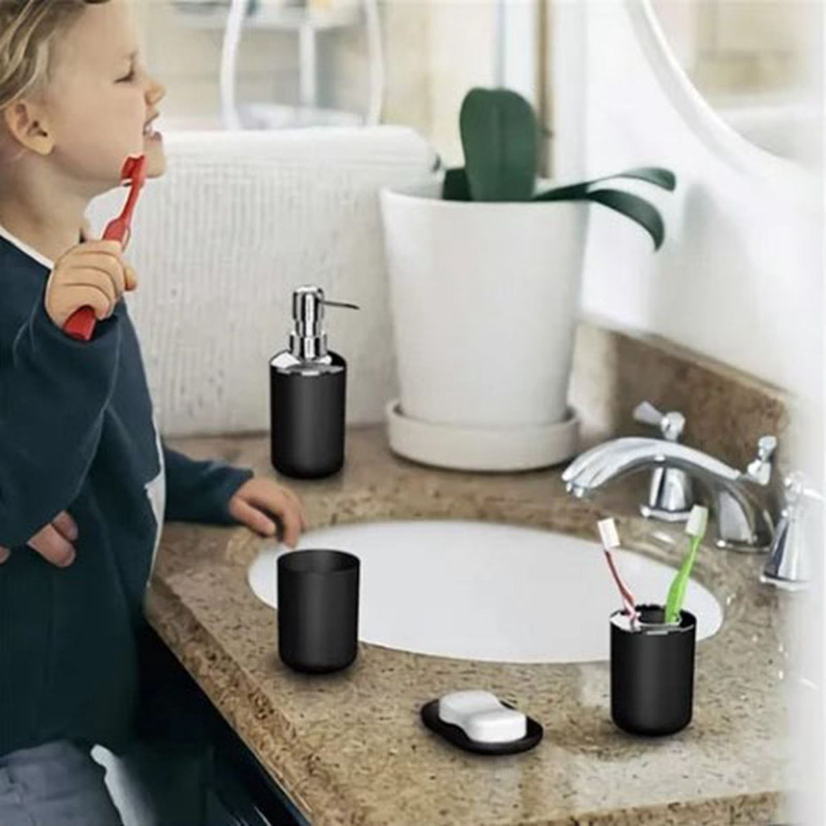 Trash Can Toothbrush Holder Set Toilet Brush Soap Box Lotion Dispenser Black Hotel Bathroom Accessories