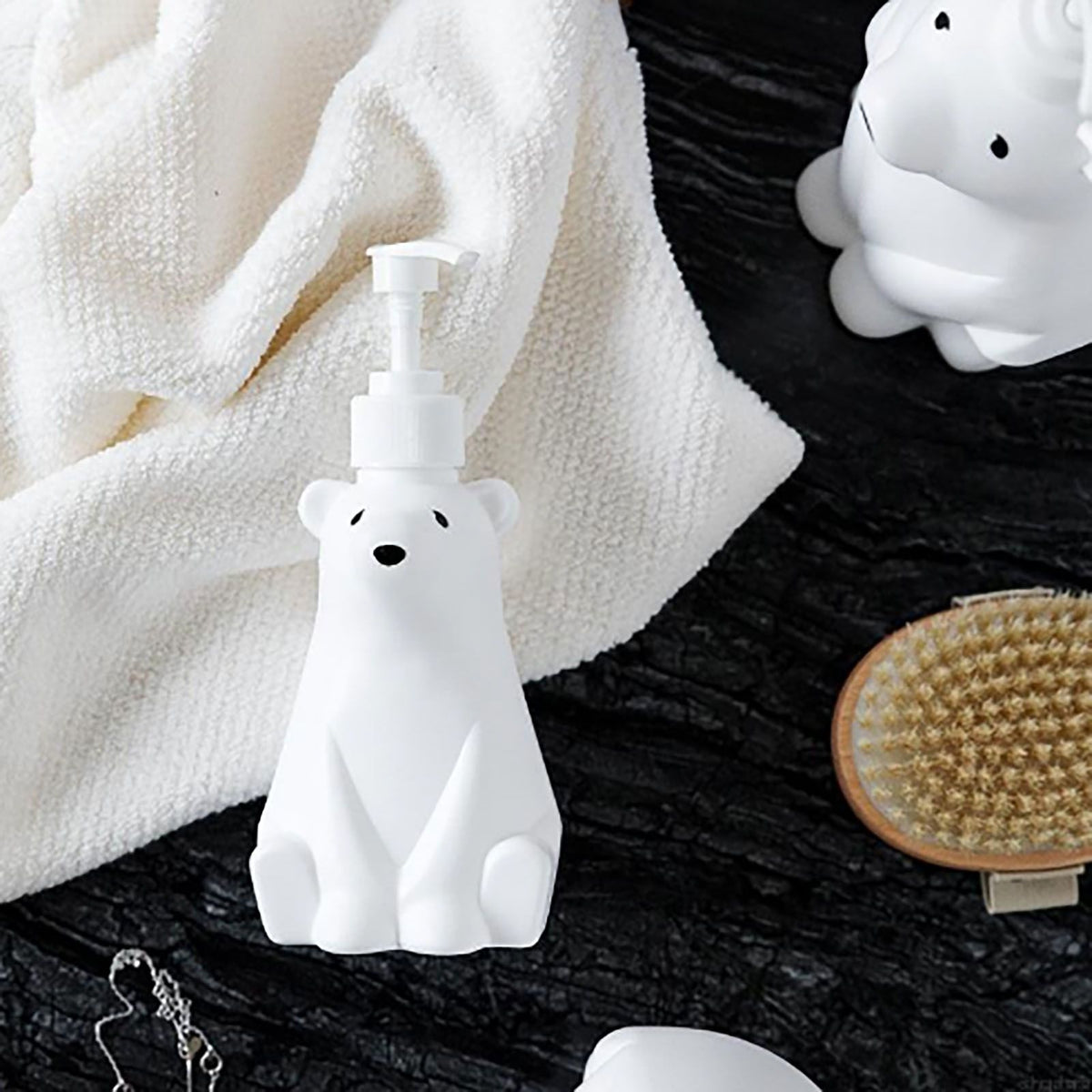 Soap Dispenser Bottle Cute Bear Shape Large Capacity Pump Dispenser Bottle for Bathroom Kitchen S (8.5x19cm/3.3x7.5in) (300ML)