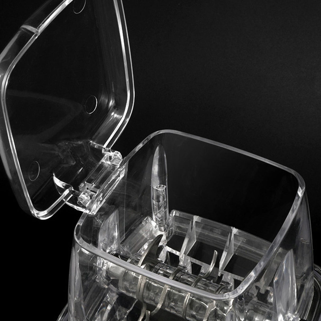 Portable Ice Crusher 1.25L Hand Cranked DIY Manual Shaved Ice Chopper Machine for Home Outdoor Camping Use Transparent